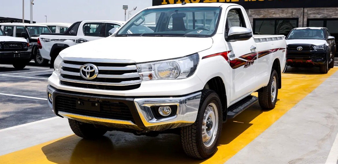 Toyota Hilux Hilux DLX 2.7 MT 4x4 GCC